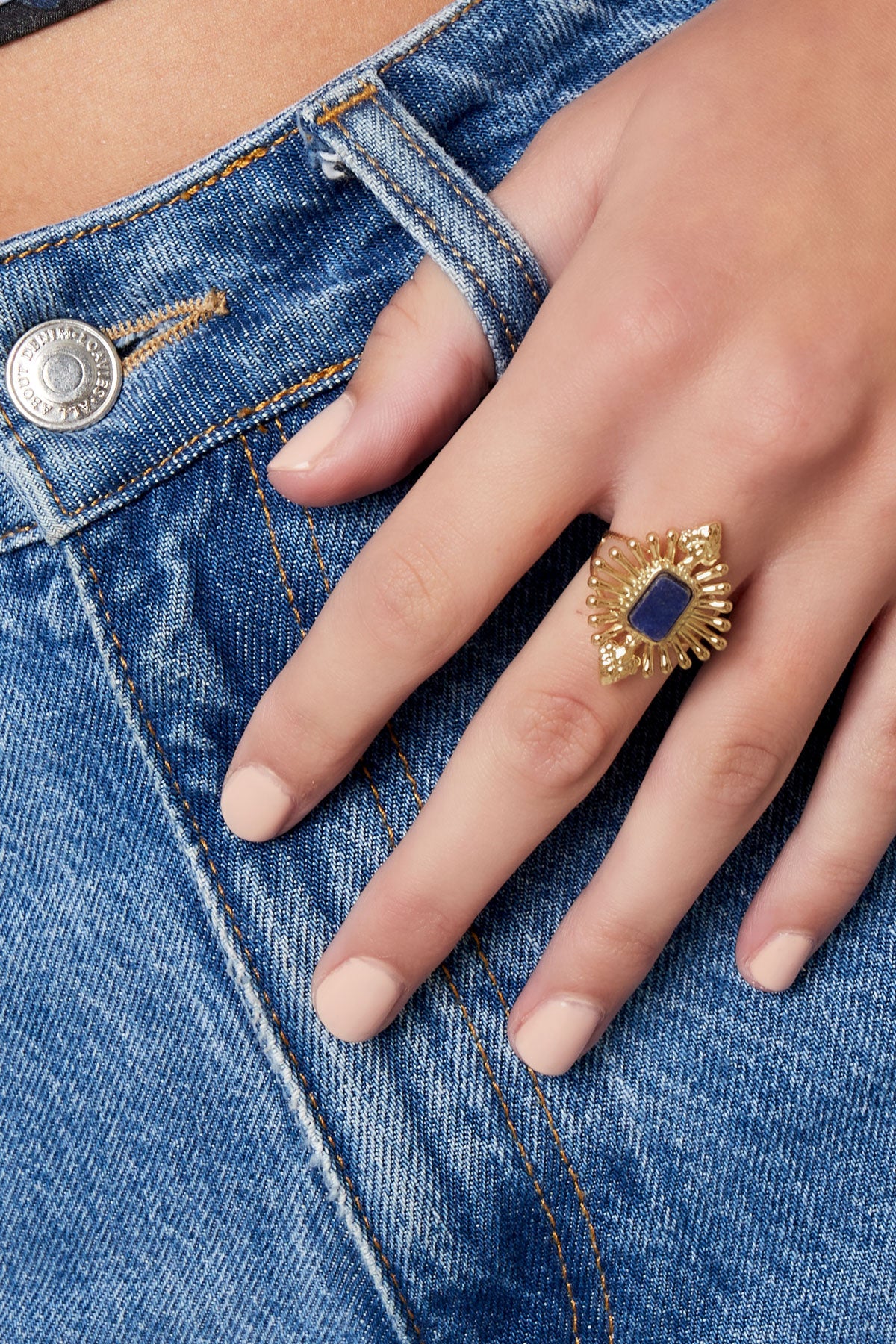 Stainless steel gold vintage look ring
