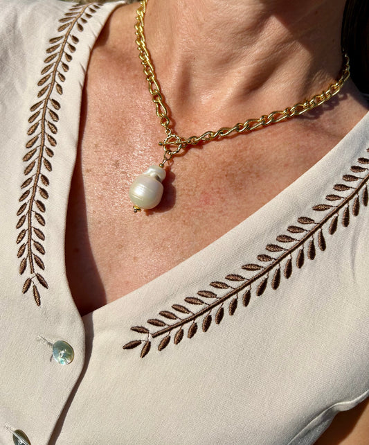 Perfect pearl necklace
