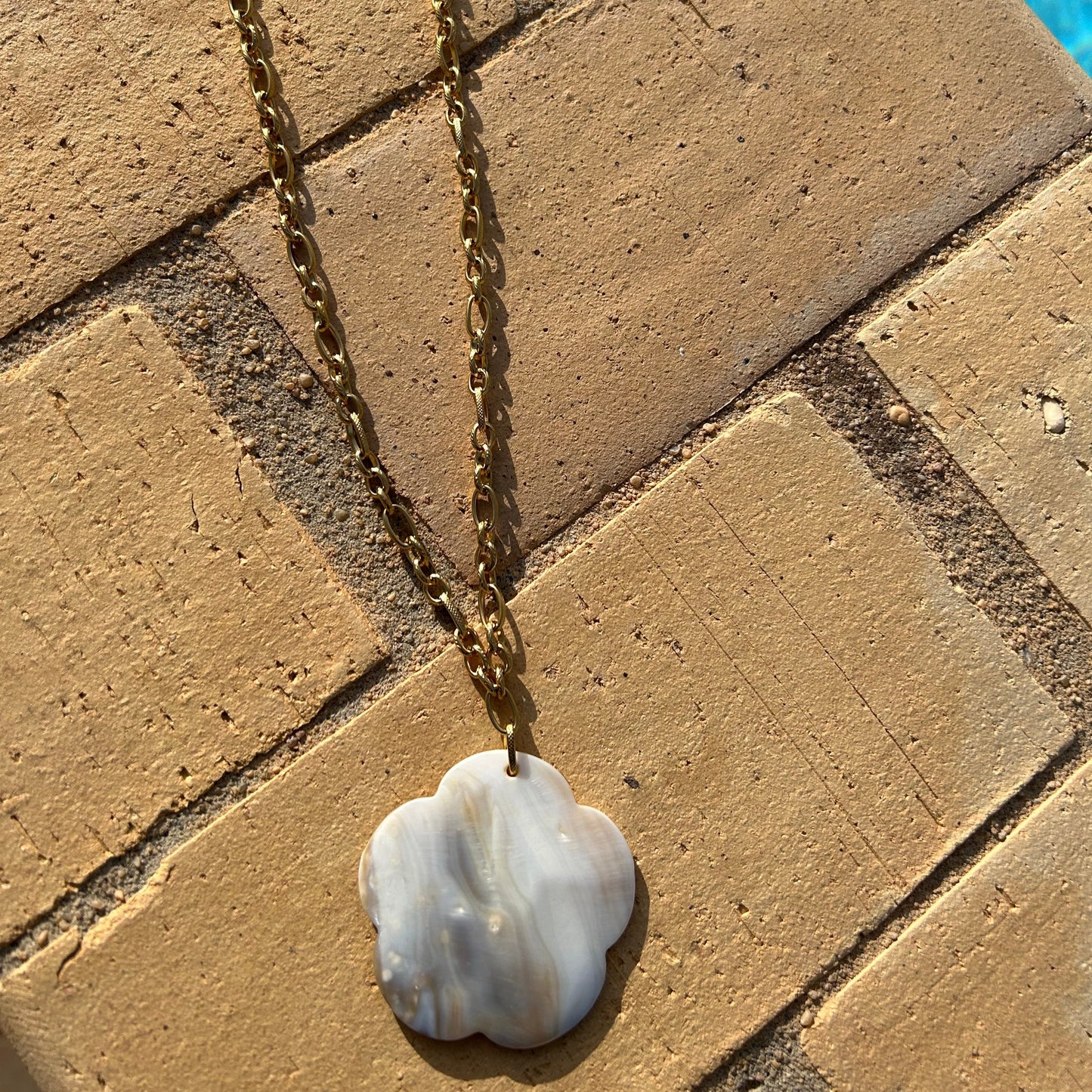 Loïs necklace