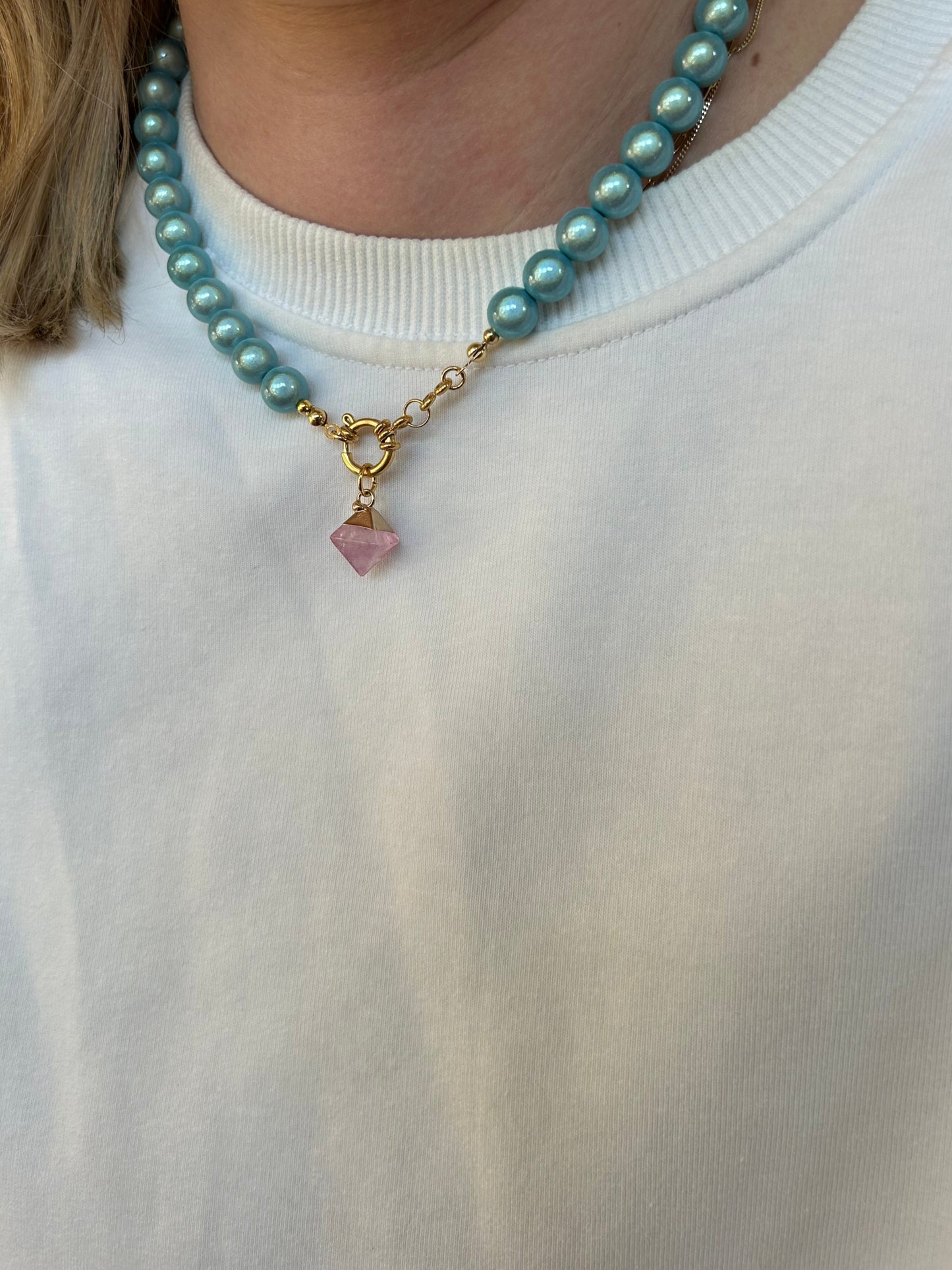 Shiny necklace