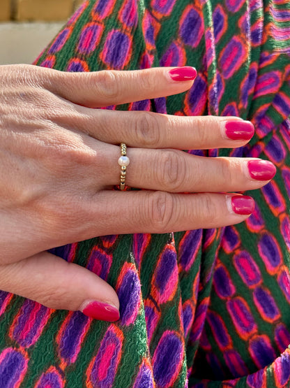 Gold hematite & pearl ring