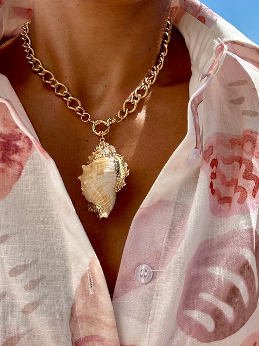 Bombshell necklace